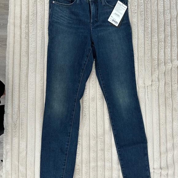 Classic Blue Women's Jeans - Picture 2 of 6